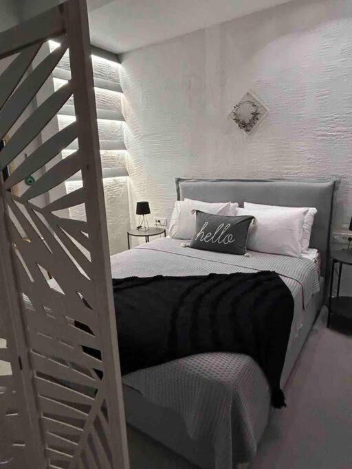 Antoniou Santorini Luxury Home Fira  Ngoại thất bức ảnh